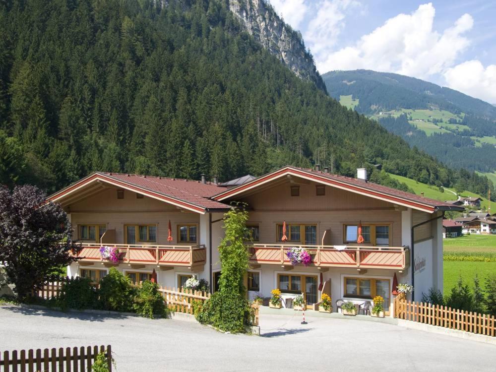 Alpin-Hotel Schrofenblick Mayrhofen Ngoại thất bức ảnh